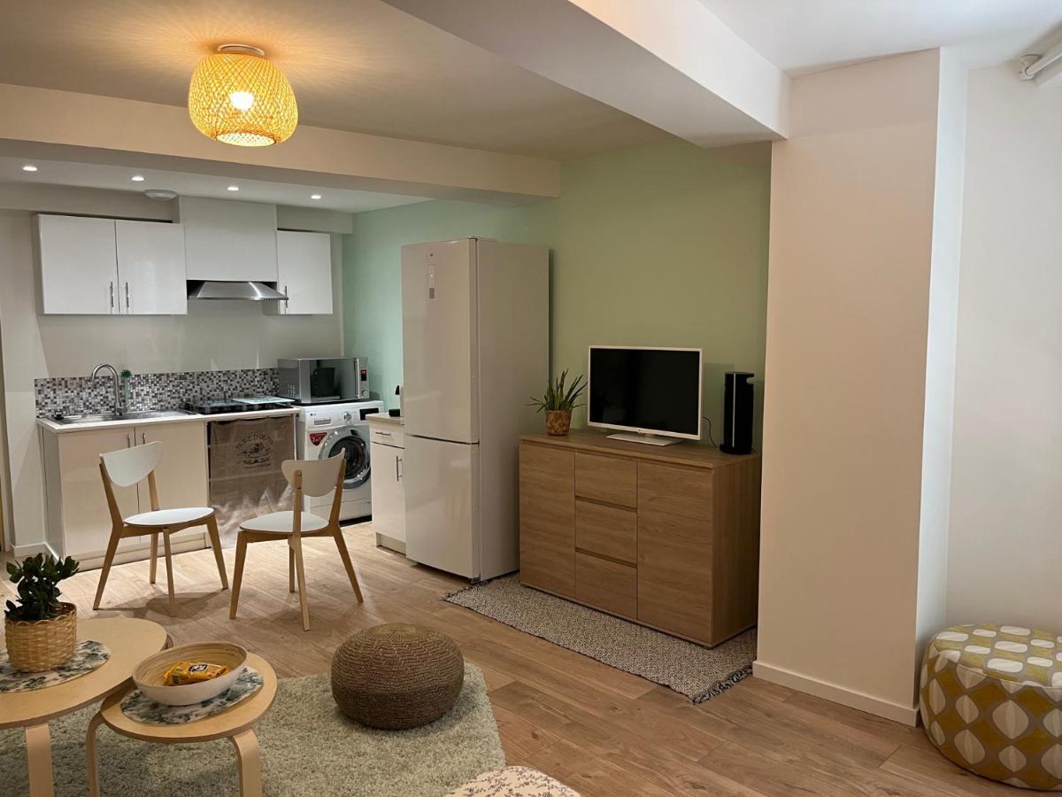 Studio Hyeres -Rue Pietonne Climatisation Lit 160 Tout Equipe - Sabrina Экстерьер фото