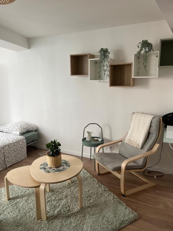 Studio Hyeres -Rue Pietonne Climatisation Lit 160 Tout Equipe - Sabrina Экстерьер фото
