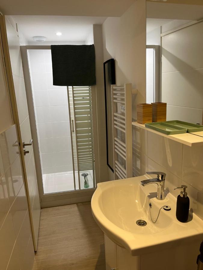 Studio Hyeres -Rue Pietonne Climatisation Lit 160 Tout Equipe - Sabrina Экстерьер фото